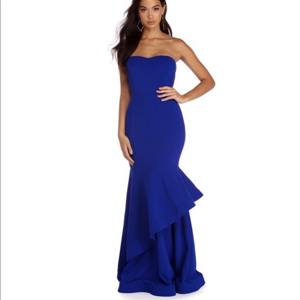 Formal gown dress blue